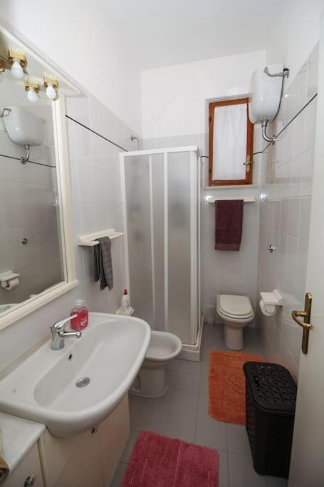 Appartamento La casa di Carlo SantʼAntìoco Esterno foto